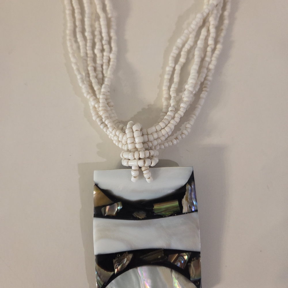 Elegant White and Black Beaded Necklace